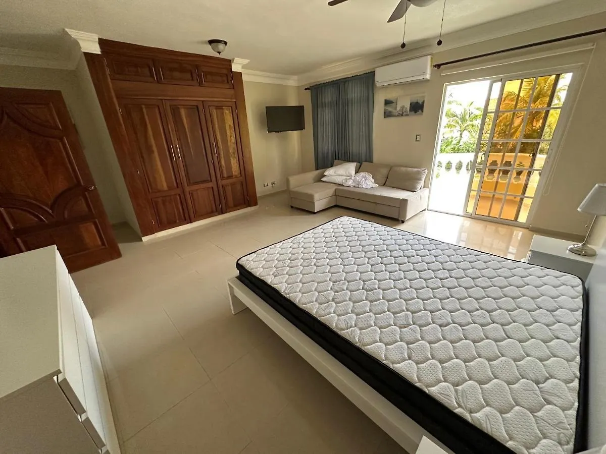 Juan Dolio Beach Apartments  חואן דוליו